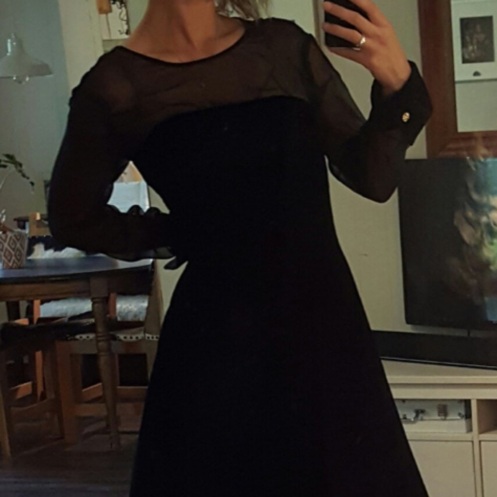 EXCELLENT vintage black velvet & chiffon cocktail dress